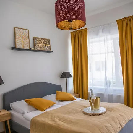 Ako Doma Gasthuis Poltar