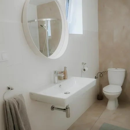 Gasthuis Ako Doma Poltar