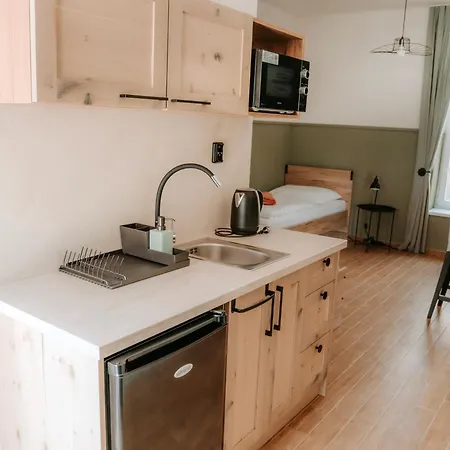 Gasthuis Ako Doma Poltar